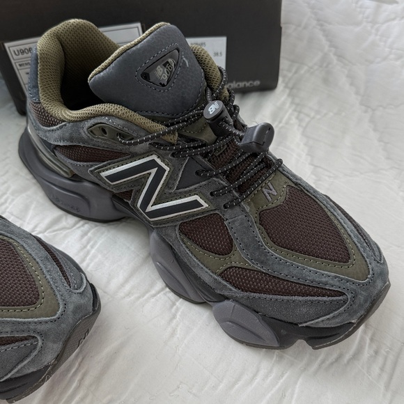 New Balance 9060 Blacktop Dark Moss EU38.5/US7.5 - Picture 4 of 11